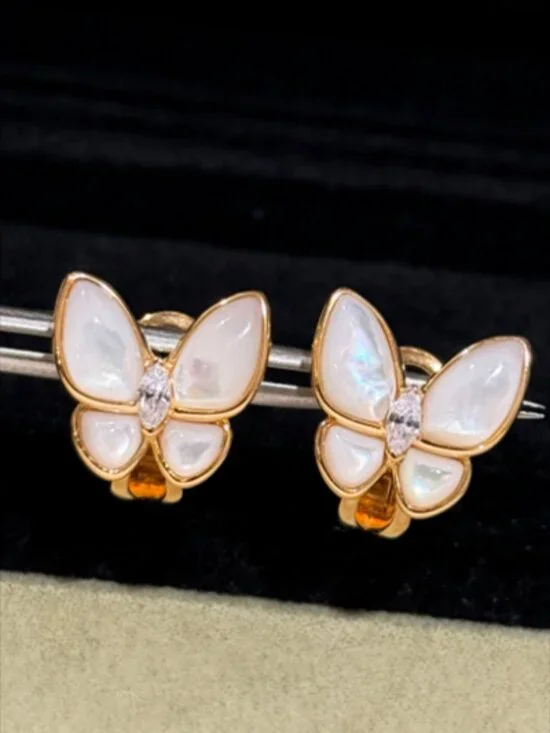 Van Cleef & Arpels Butterfly Earrings - Picture 1 of 5